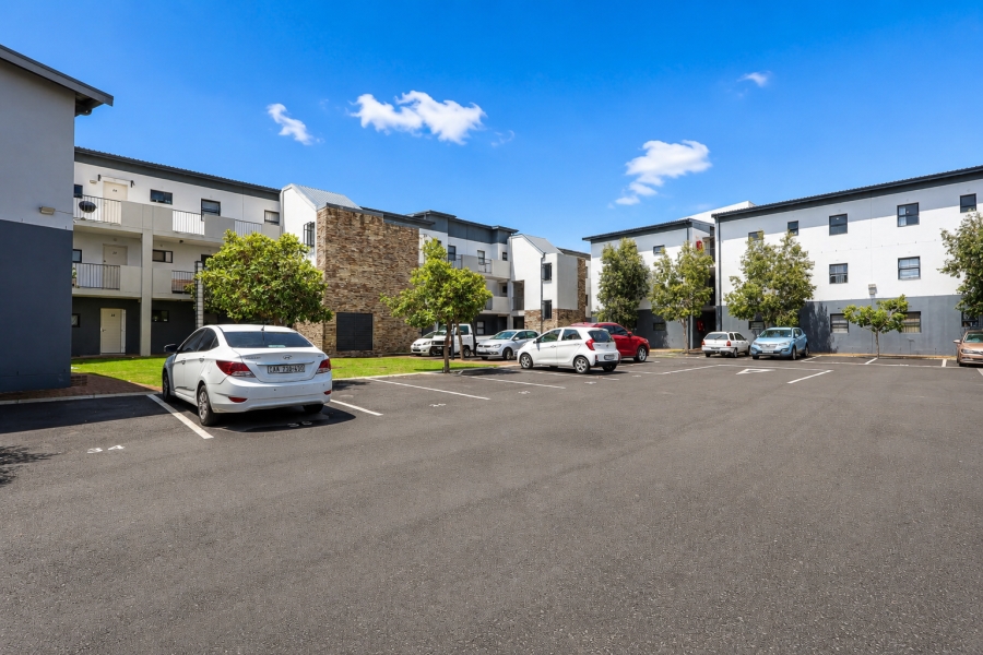 2 Bedroom Property for Sale in Parklands East Western Cape